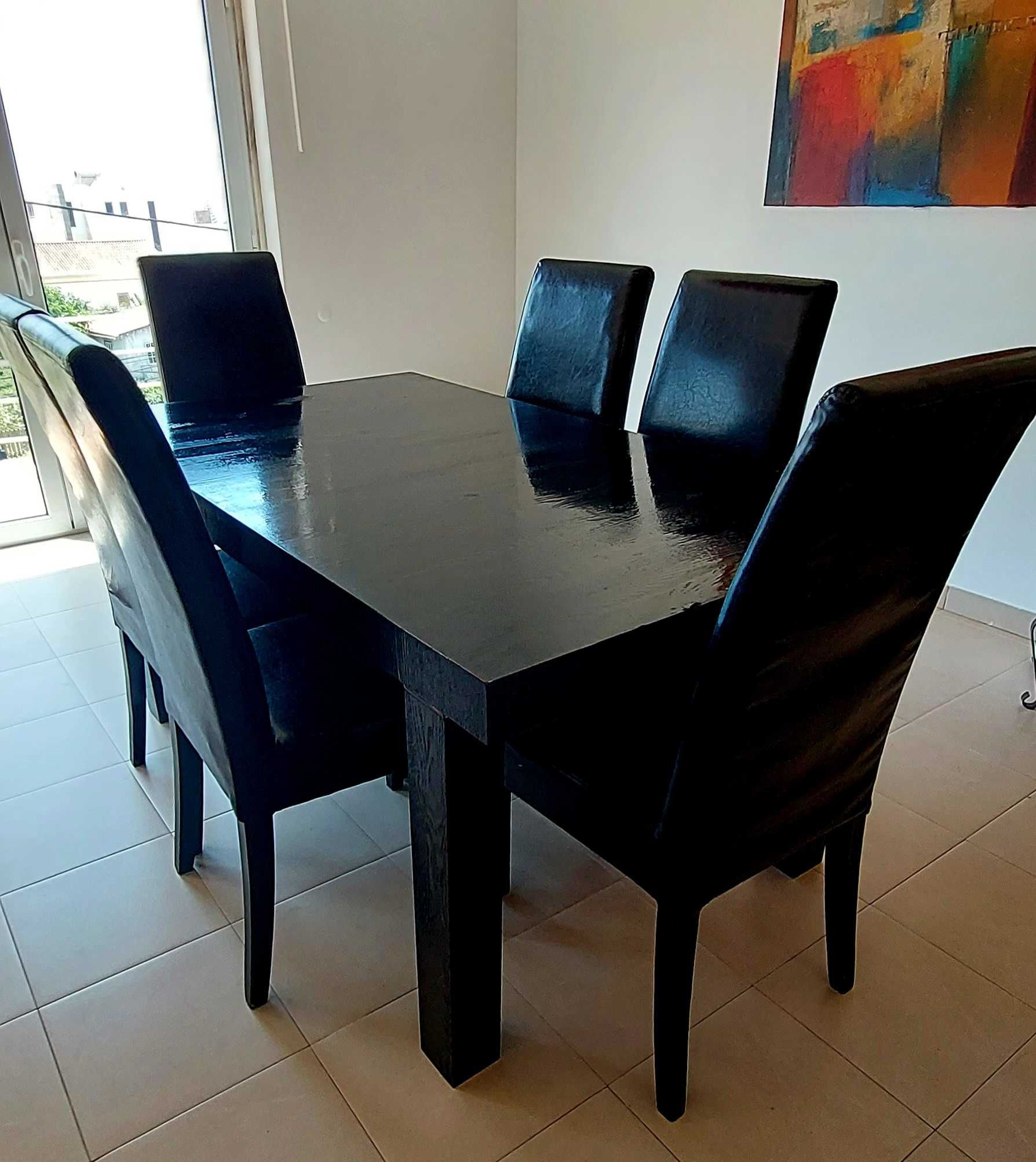 Mesa de jantar extensivel usada