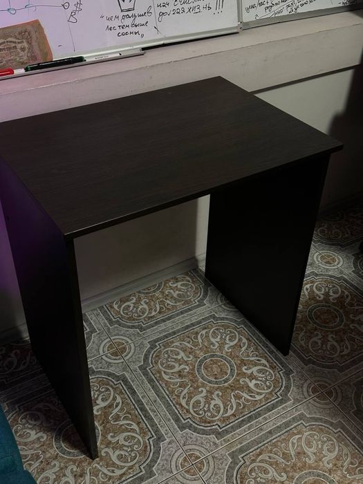 Столи офісні в ідеальному стані 4-6шт