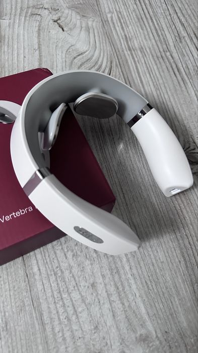 Електричний масажер для шії. Акупунктурний масаж