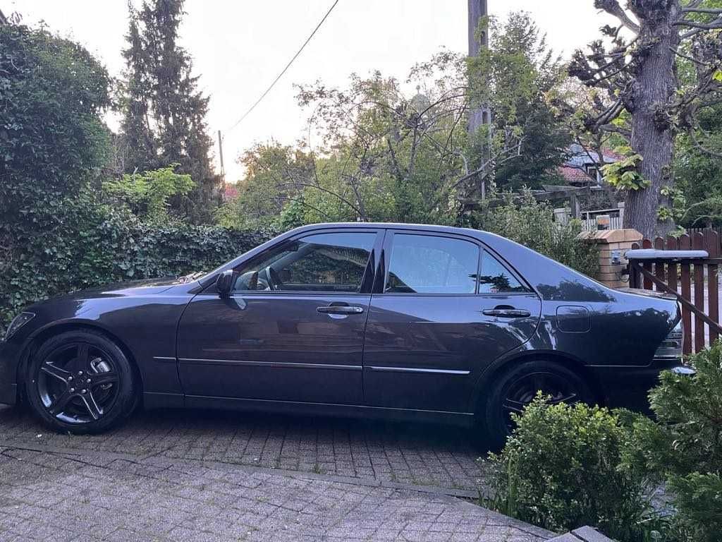 Lexus IS 300 Manual