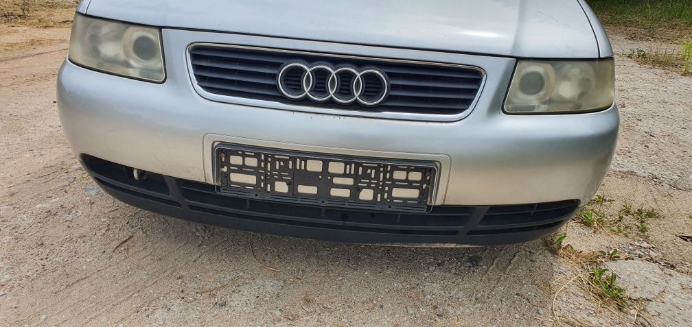 Audi a3 8L 1.6 APF  lift automat ESE  5 drzwi ly7w  części blask Gołda