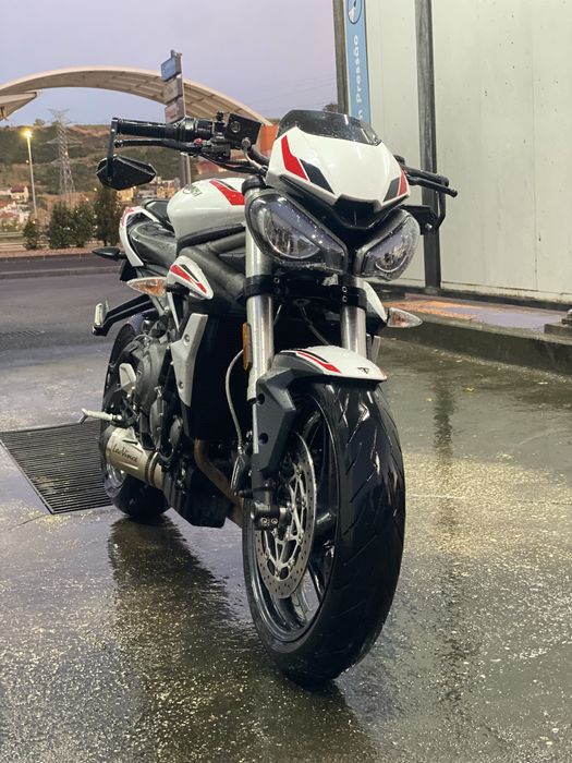 Triumph Street Triple 660s (A2) Deslimitada, 95cv