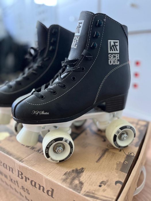 Wrotki KRF retro School roz. 36 + ochraniacze