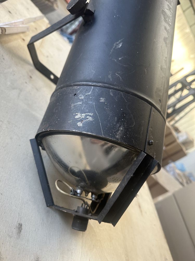 Stare lampy halogenowe PRL industrial