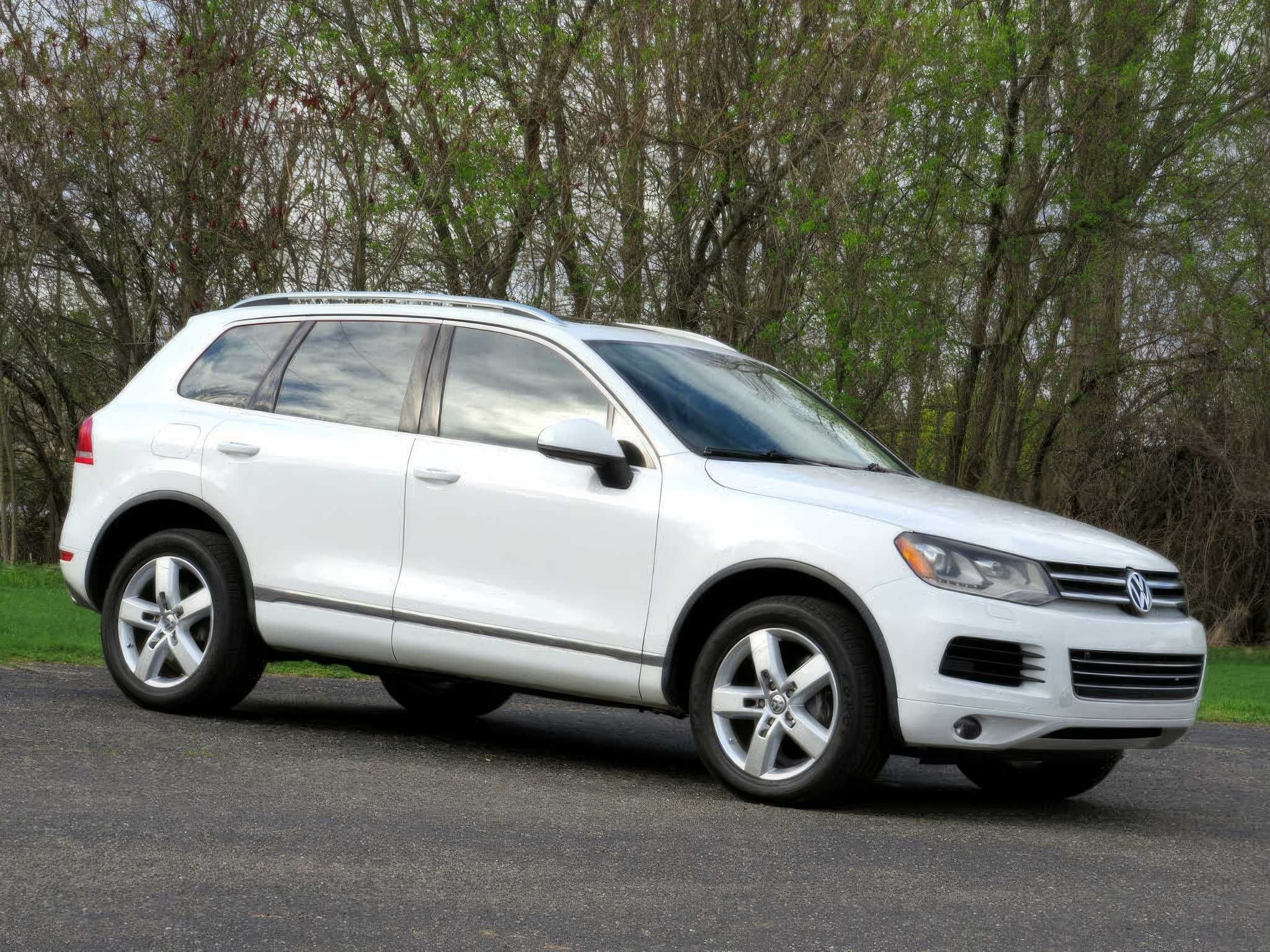 2013 Volkswagen Touareg VR6 Lux