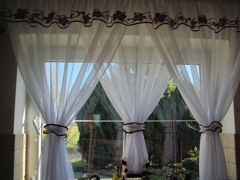 Firany woal 3 kokony+ lambrekin kolory karnisz 150 cm