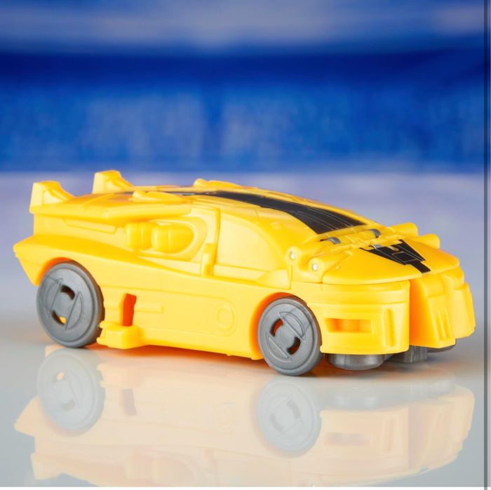 Трансформер Transformers One Bumblebee Airachnid