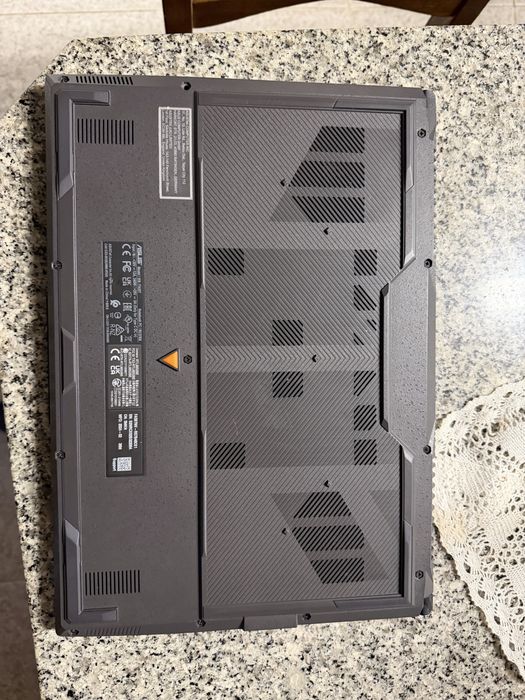 PC PORTÁTIL ASUS FA507NV - ryzen 5/RTX4060/32GB Ram/ 1,5TB