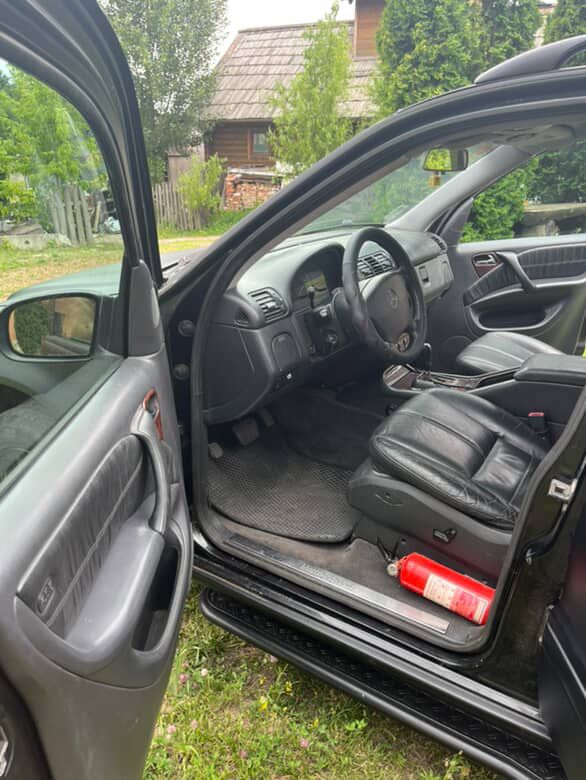 Продаю Mercedes-Benz ML350 2003 року