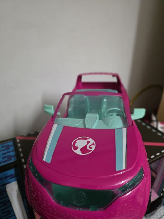 Carro telecomandado Barbie