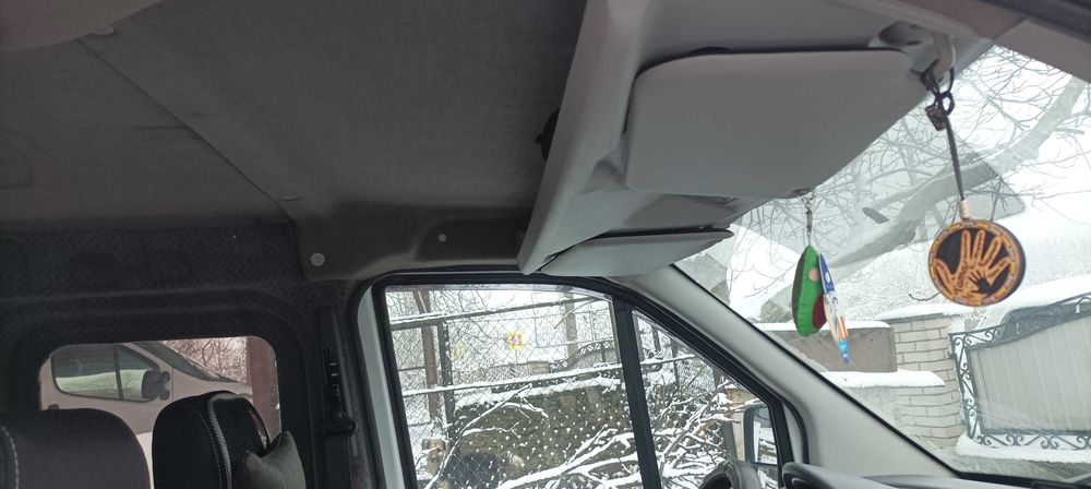 Автомобіль легковий( мінівен)