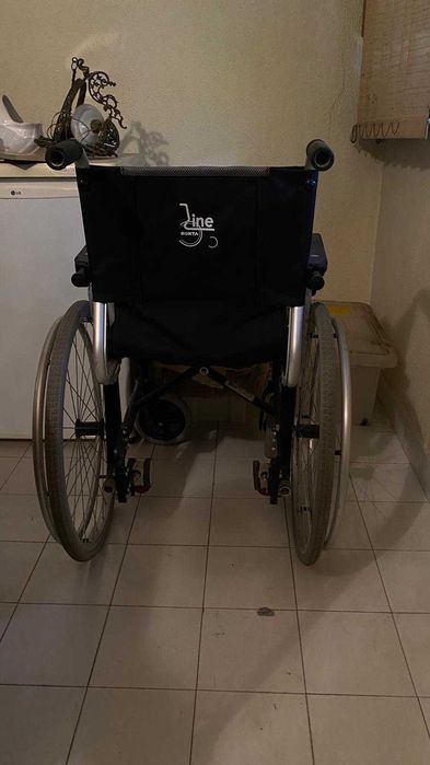 Cadeira de Rodas