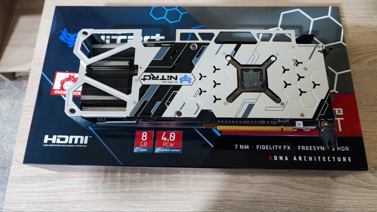 Sapphire Nitro+ Radeon RX 5700 XT с 8 ГБ видеопамяти GDDR6.