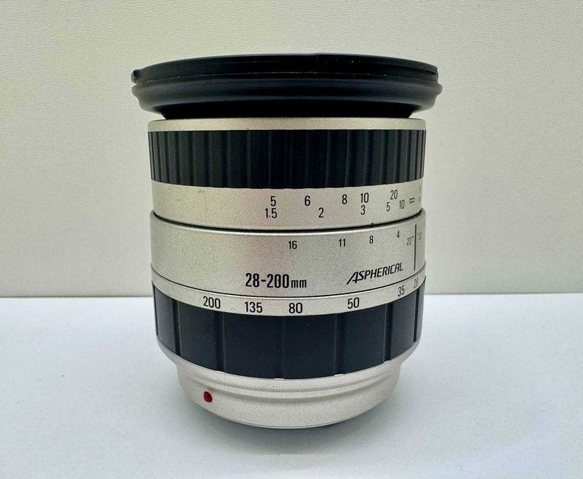 Oб'єктив Sigma AF Zoom 28-200mm f/3.8-5.6.