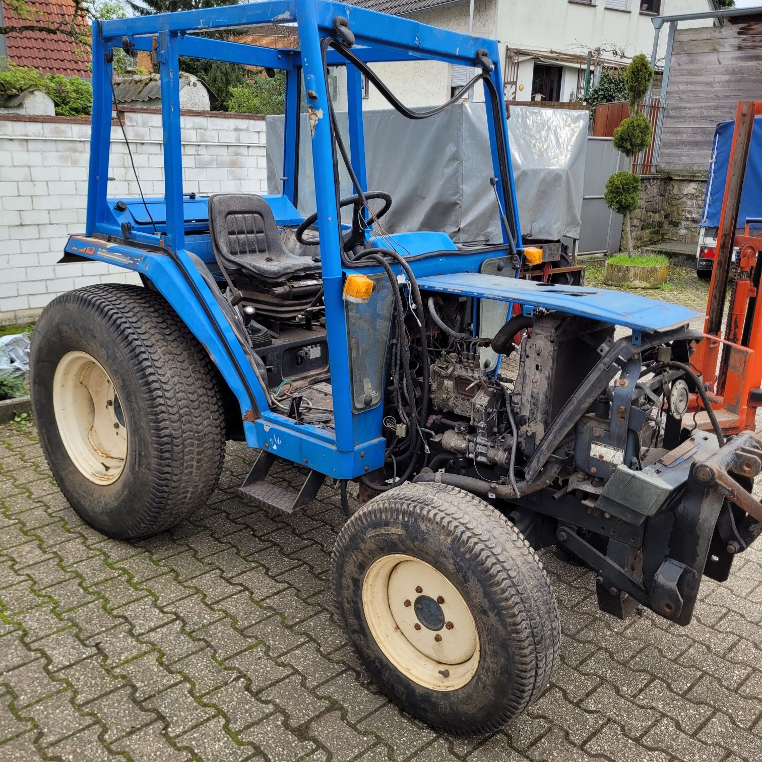 Iseki 5040. 4x4 przedni TUZ