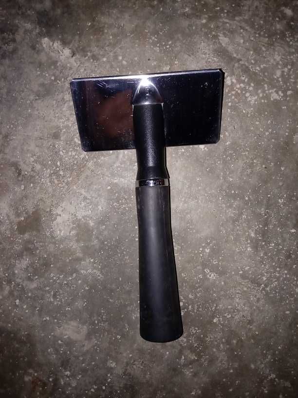 Escova de metal para pentear cães e outros animais