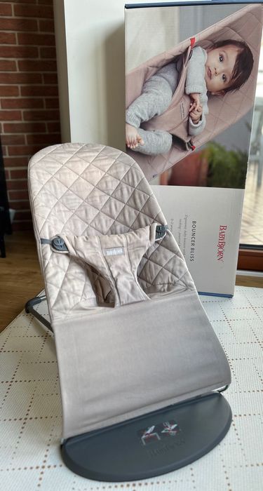Bujaczek babybjorn