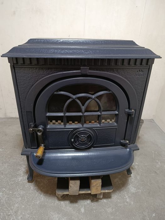 Jotul 8 kominek żeliwny piec koza