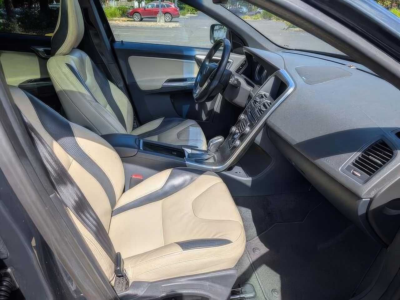 2013 Volvo XC60 T6