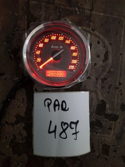 Nowy licznik zegar prędkościomierz Harley CVO Electra Street Glide Road Glide 70732-10