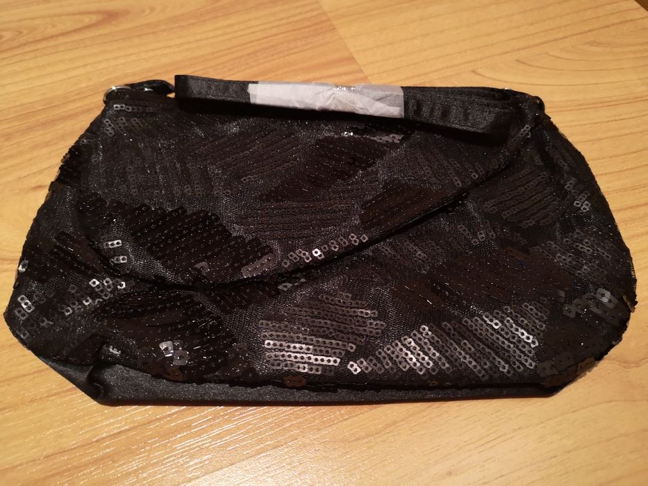 Clutch/Mala de cerimónia preta com lantejoulas,nova "Oriflame"
