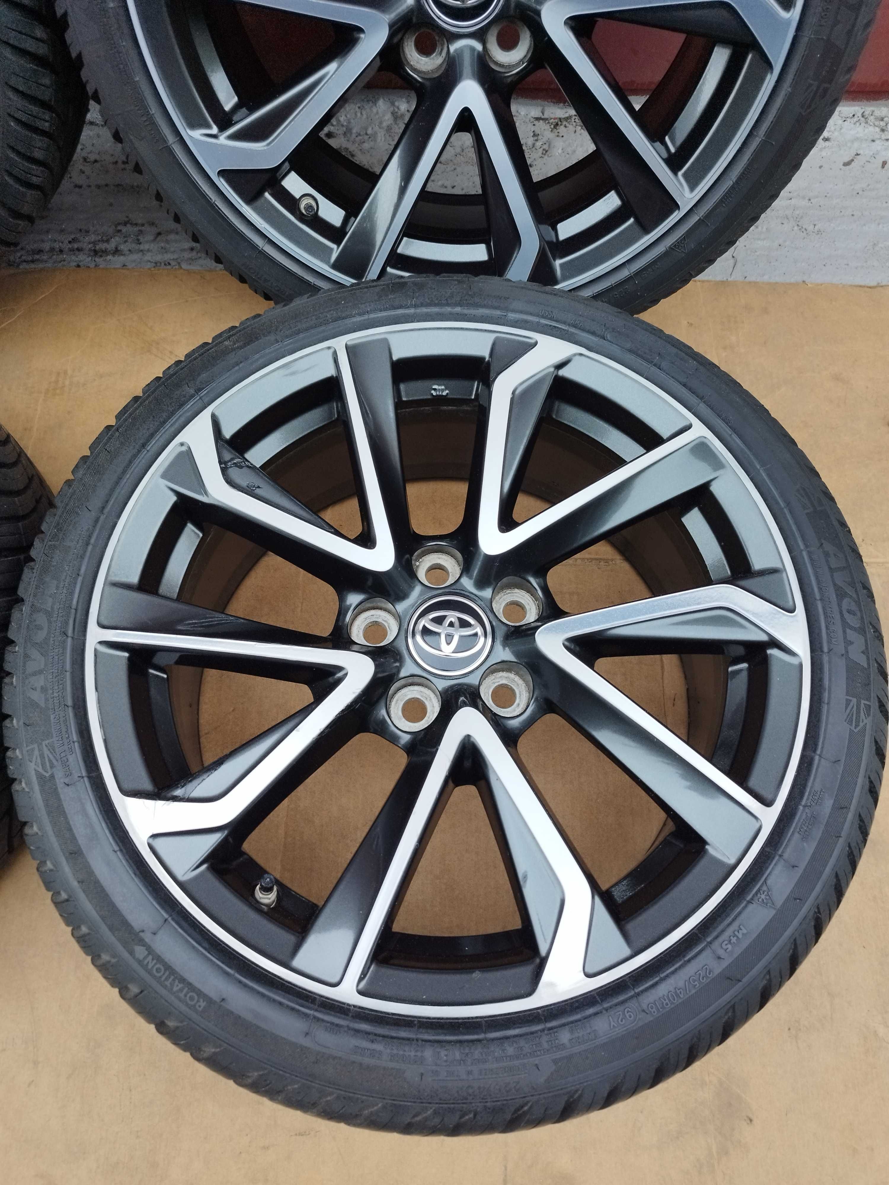 Nowe opony, koła całoroczne 225/40R18 oryginał TOYOTA Corolla e21 GR