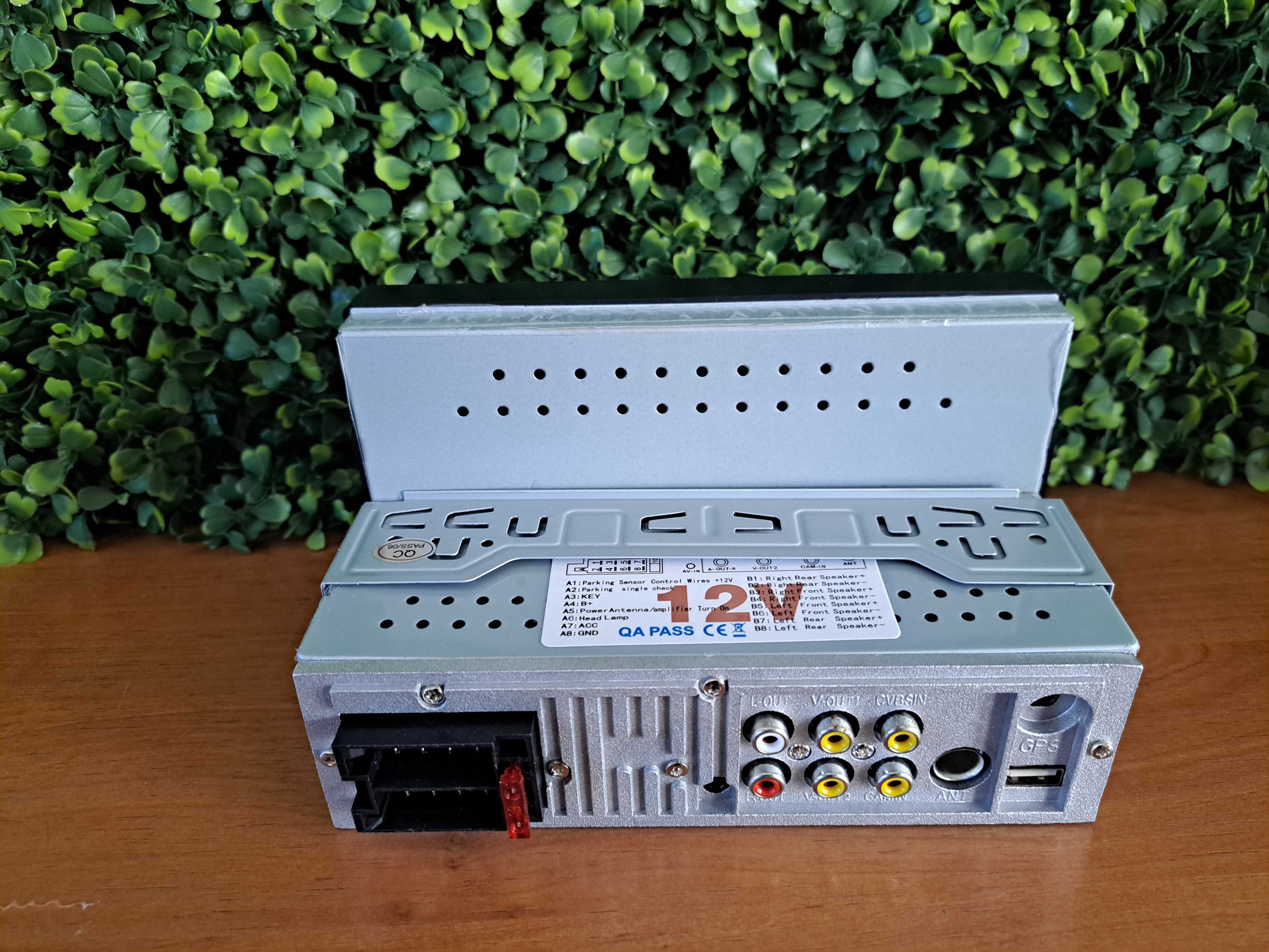 Radio samochodowe 7039B 1-DIN 7" BLUETOOTH