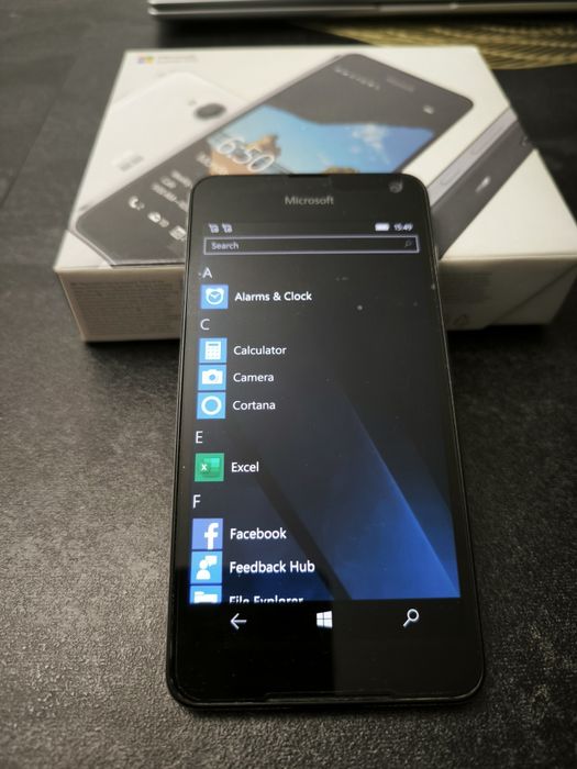 Nokia Lumia (Microsoft) 650
