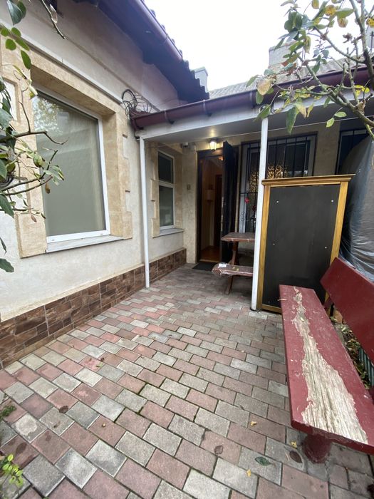 Продам часть дома центр