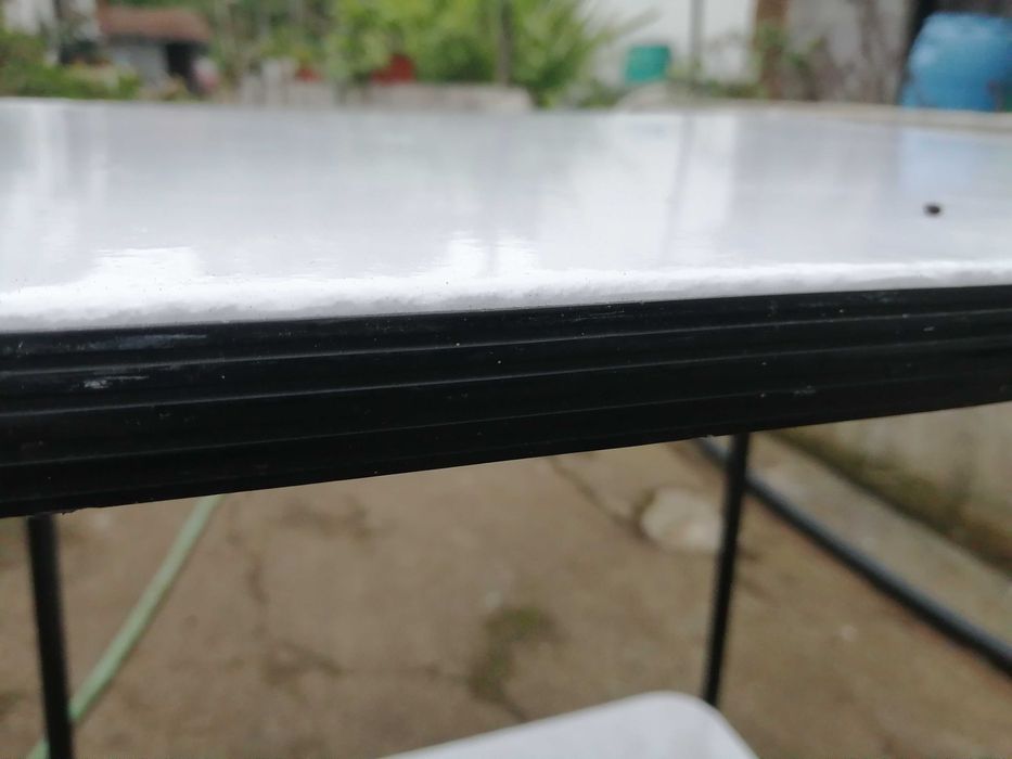 mesa de apoio vintage , ver bem as fotos