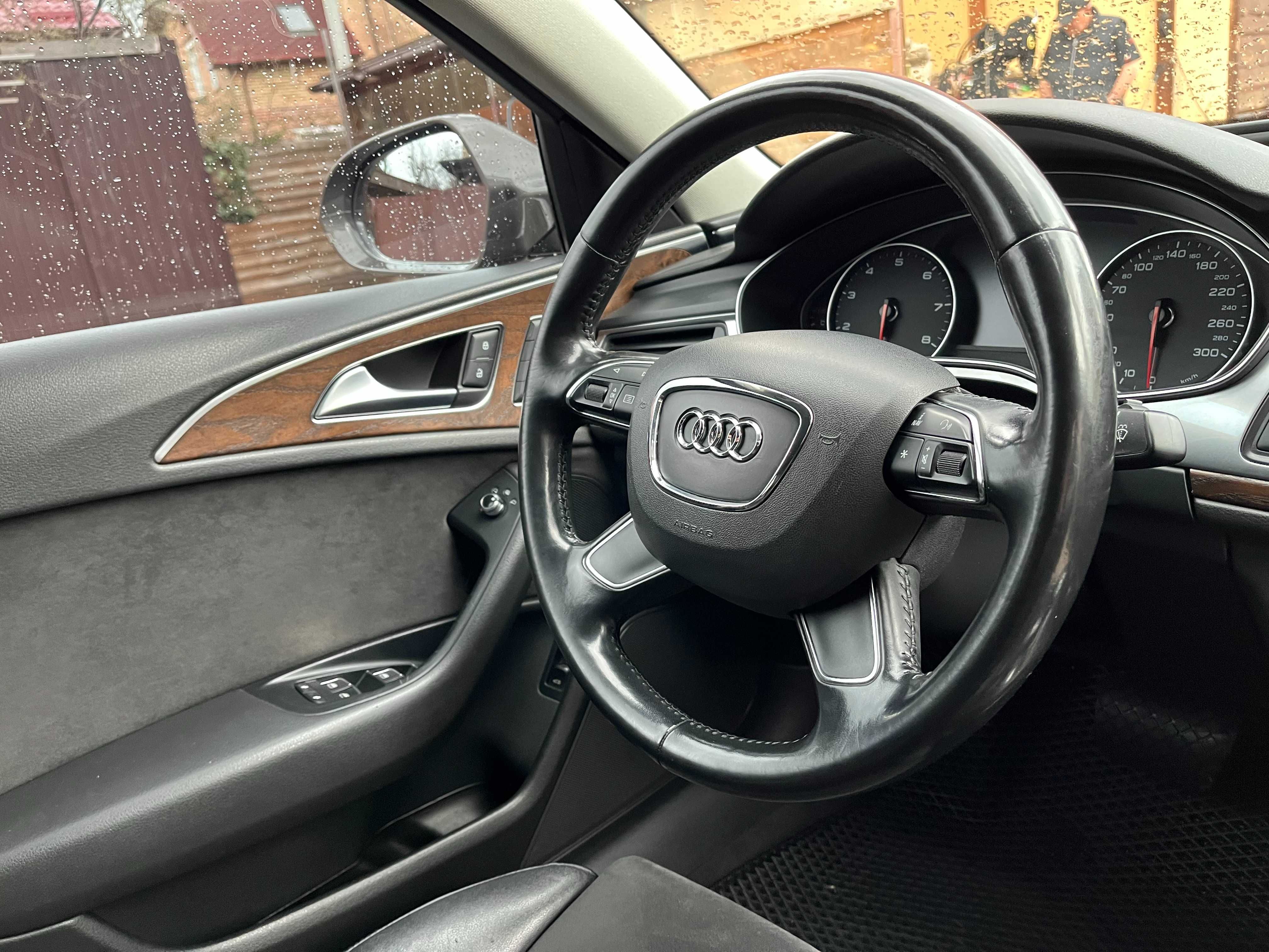 AUDI A6 2012 року