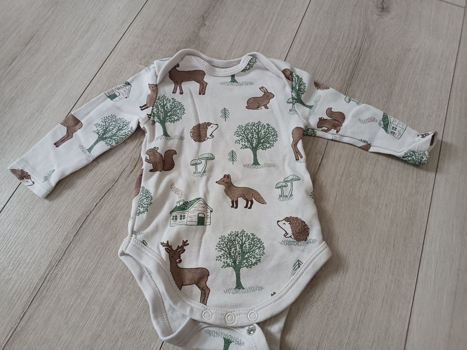Body niemowlęce z motywem leśnym