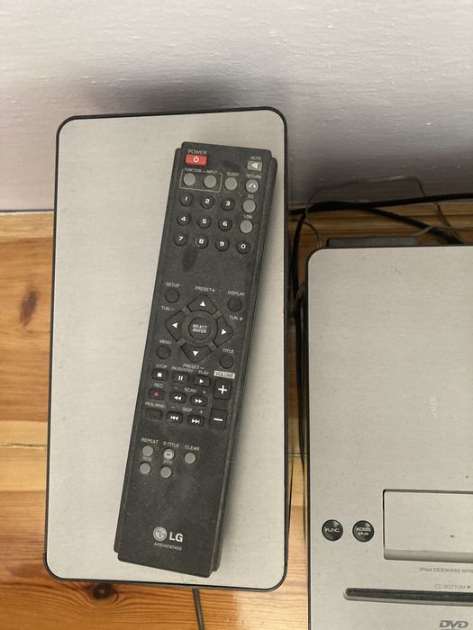 wieża muzyczna LG stan idealny