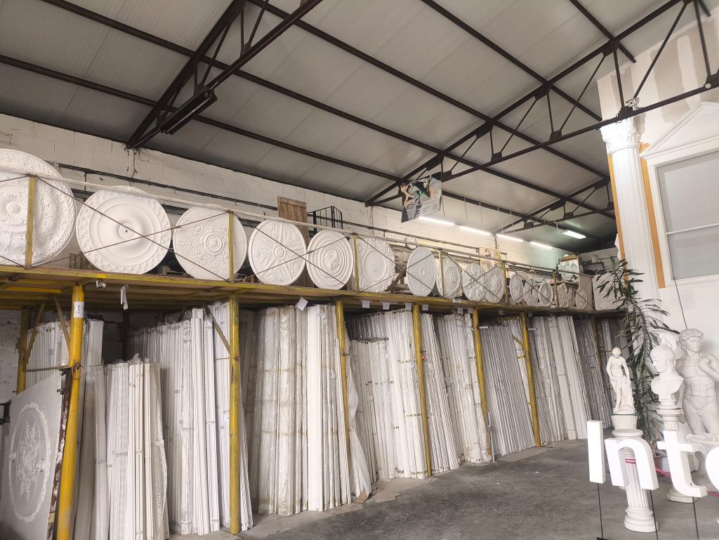 Armazém/ espaço de trabalho