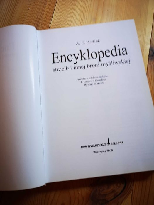 A. E. Hartink Encyklopedia strzelb i innej broni myśliwskiej