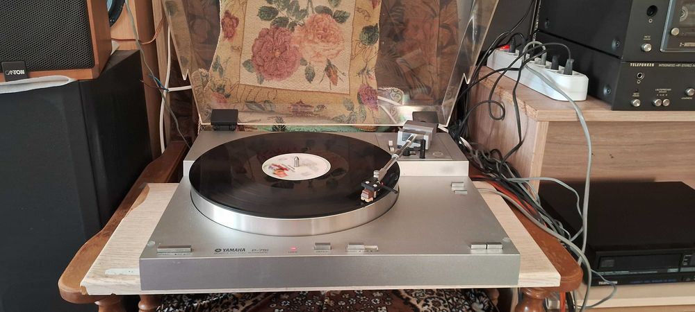 Yamaha P-751, програвач вінілових платівок