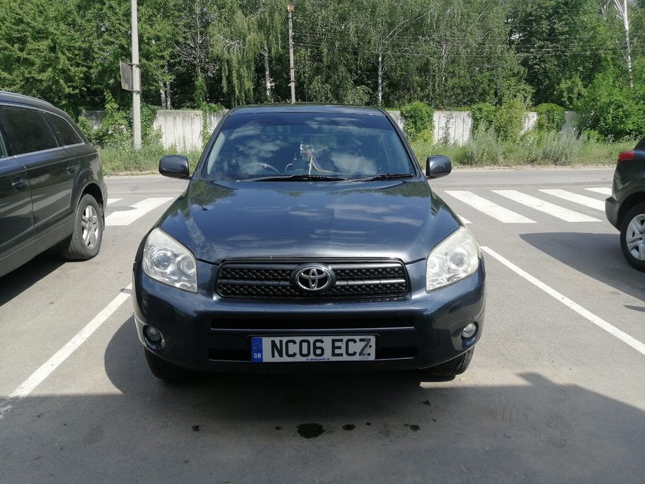 Тайота Раф 4 2.0 газ/бензин