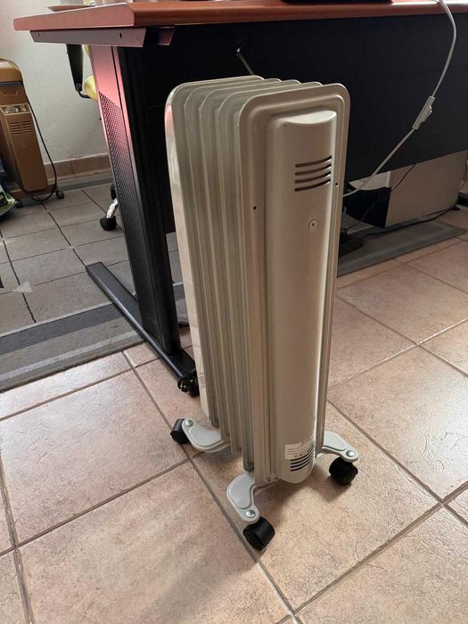 Aquecedor a óleo como Novo 1500W