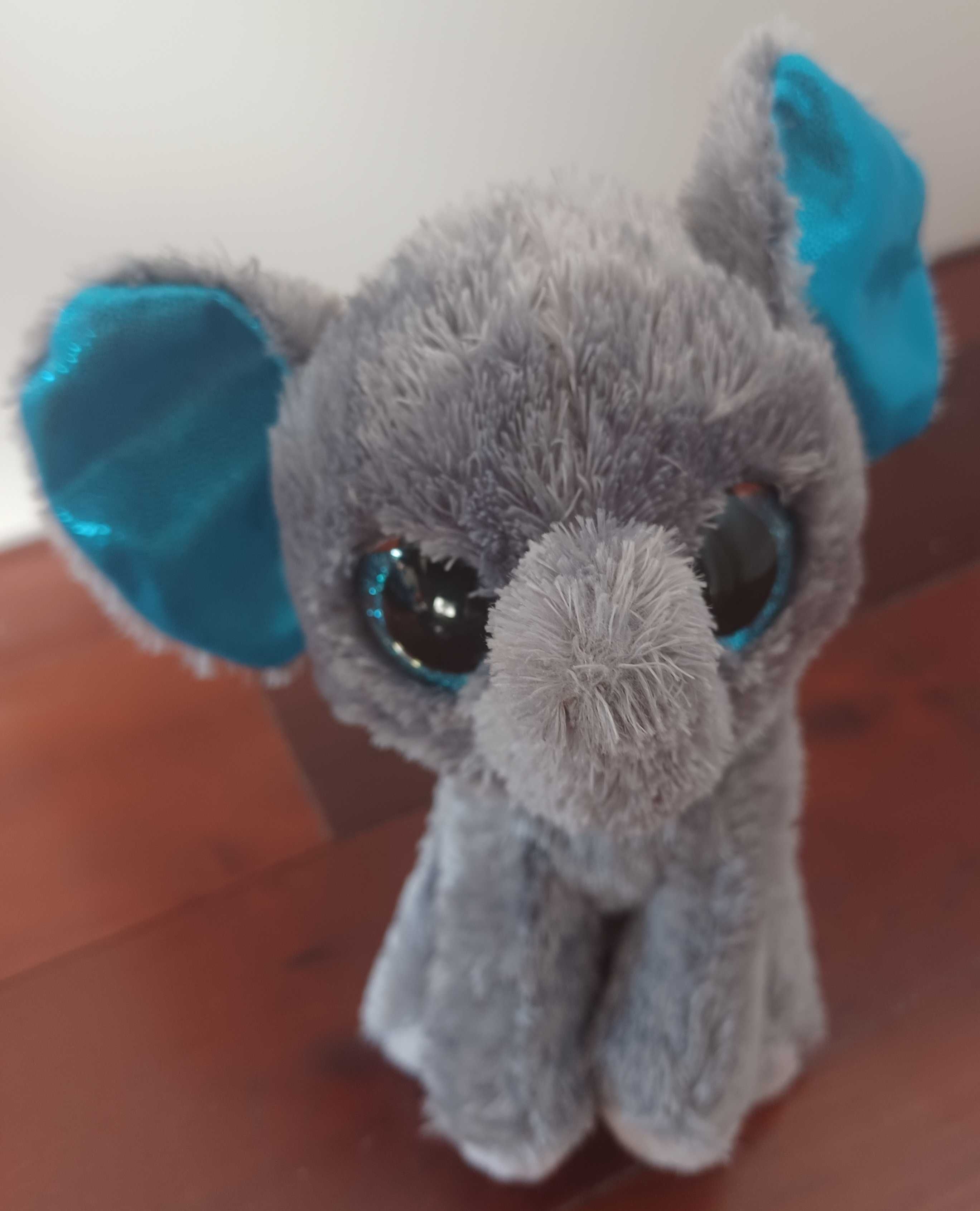 Elefante de Peluche - Novo