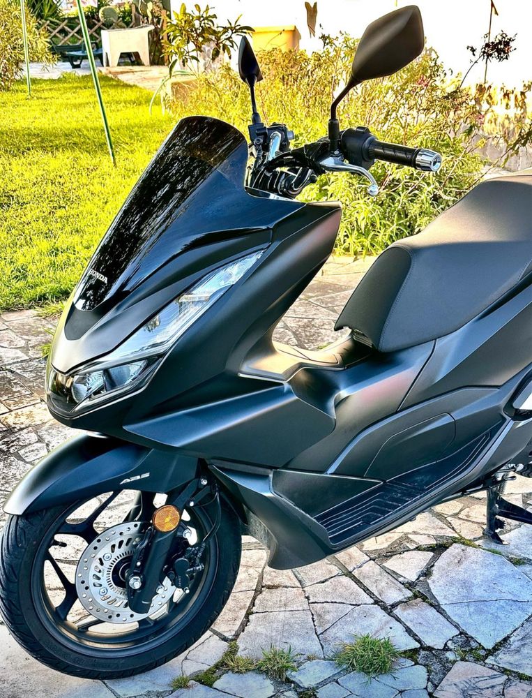 Honda PCX 2024 com apenas 1100km Como Nova