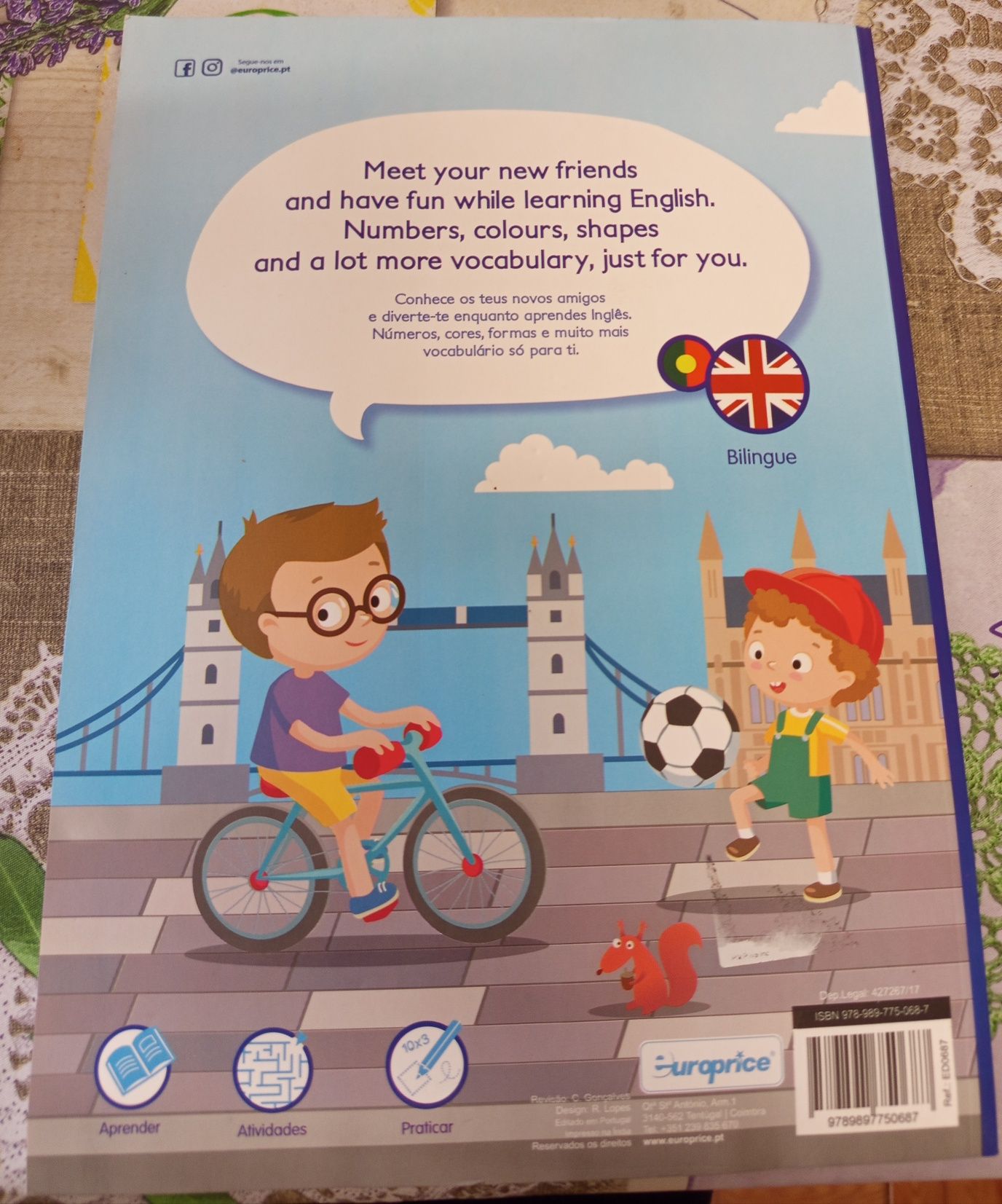 Livro de iniciação ao inglês