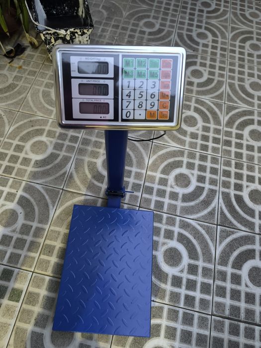 Balança pesa até 150 kg
