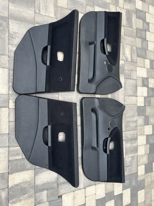 Дверные карты. BMW.