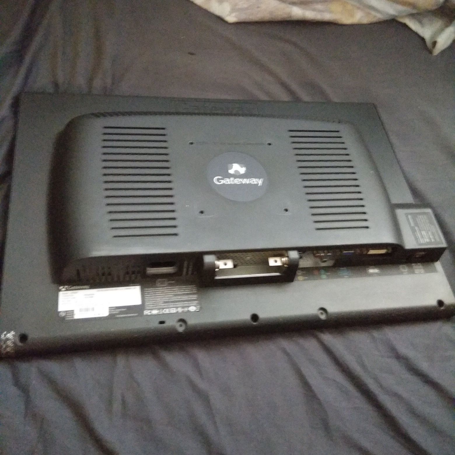 Monitor Gateway LP2207 do naprawy