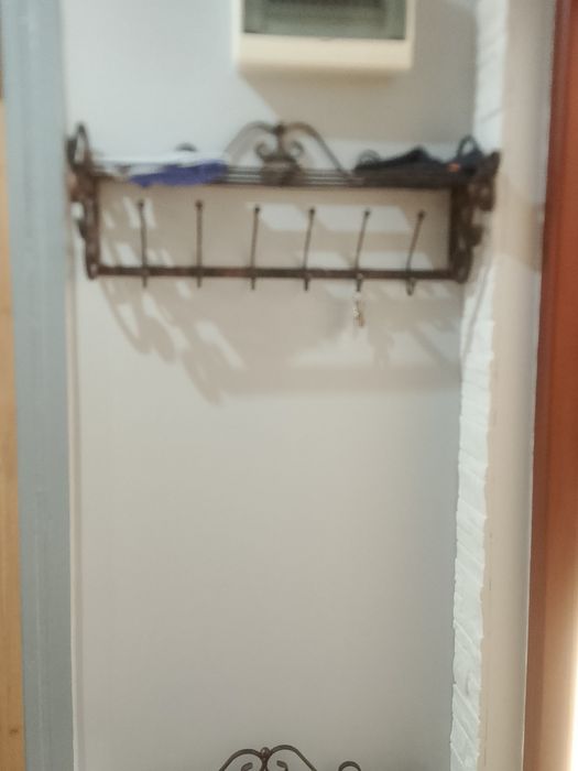 Sprzedam kuty komplet do przedpokoju.