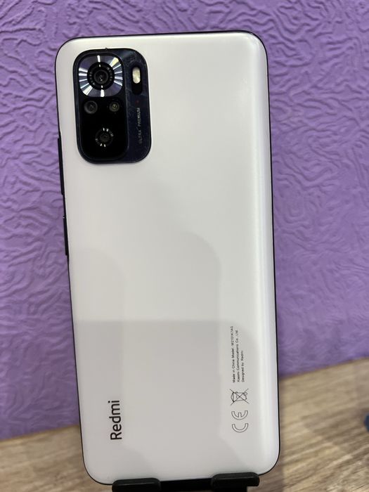 Продам телефон Redmi note 10  4-64