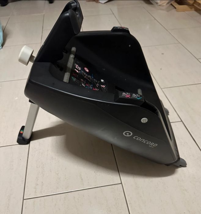 Trio Concord com base isofix cor preta
