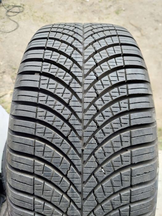 Jak Nowa 215/45R17 GOODYEAR VECTOR 4seasons GEN-3 2024r D307