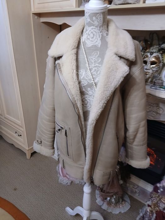 Дубленка натуральная овчина,очень теплая !