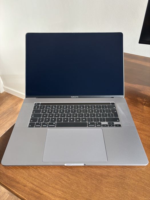 MacBook Pro 16” 2019
